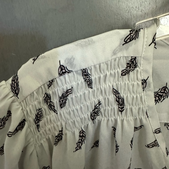 Blouse - Picture 4 of 6